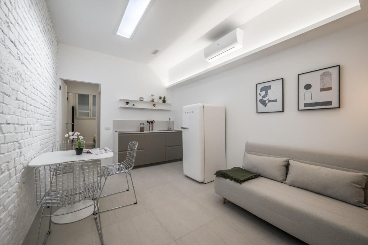 Jj6 Loreto-Duomo - Esclusive - Chic - Luxury มิลาน ภายนอก รูปภาพ