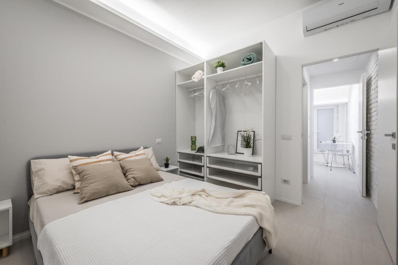 Jj6 Loreto-Duomo - Esclusive - Chic - Luxury มิลาน ภายนอก รูปภาพ