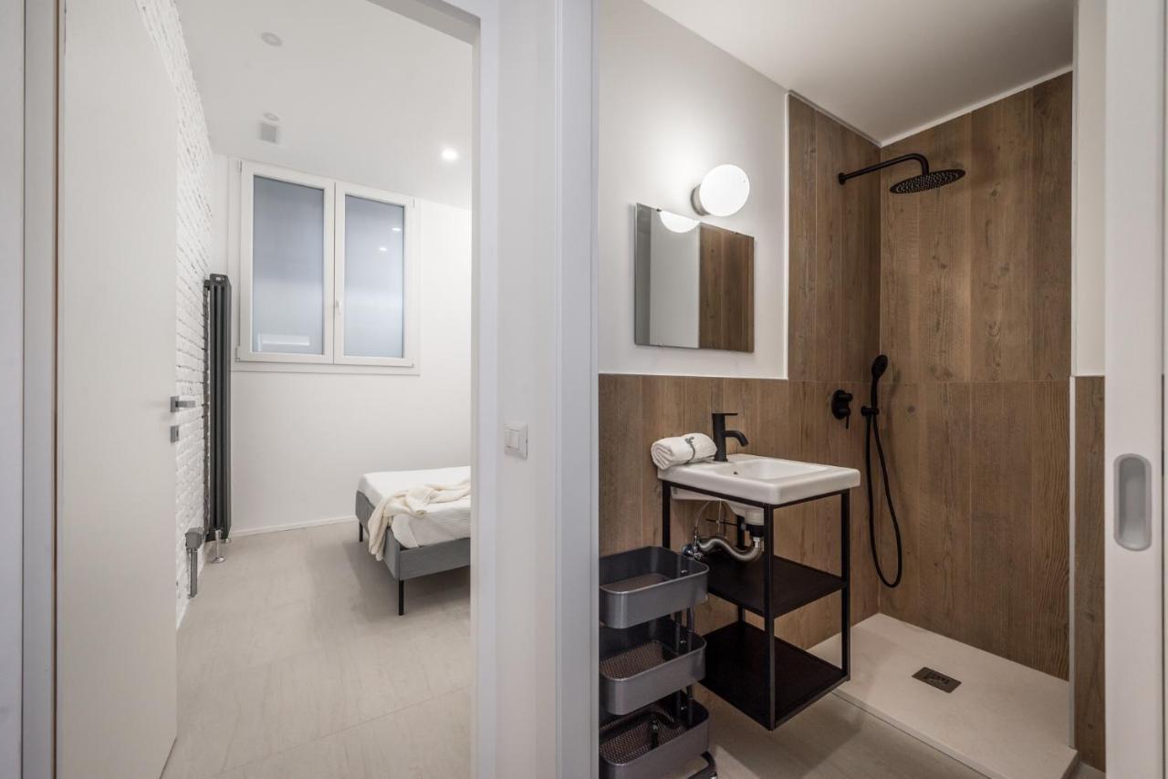 Jj6 Loreto-Duomo - Esclusive - Chic - Luxury มิลาน ภายนอก รูปภาพ